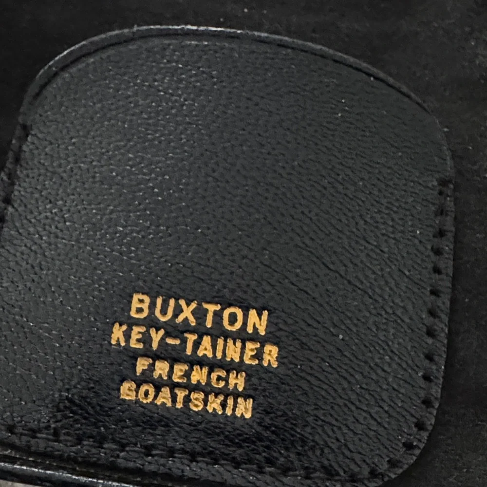 Buxton Vintage Black Key-Tainer Organizer with Gold Hooks And Slot Pocket